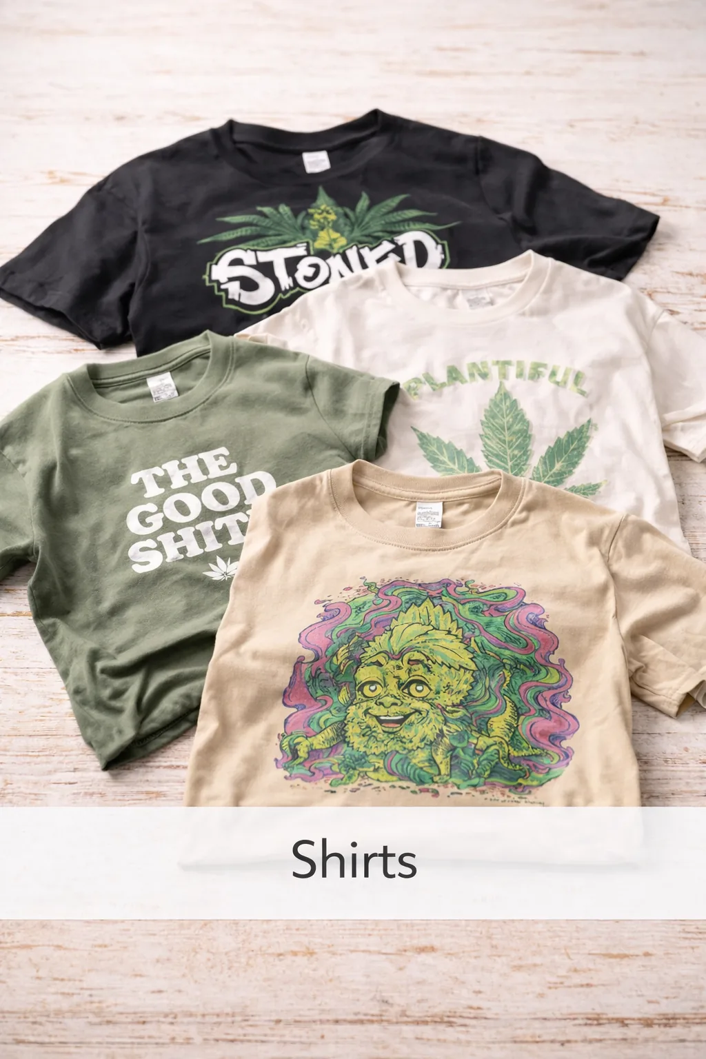 Drei Streetwear-T-Shirts mit Cannabis-Motiven